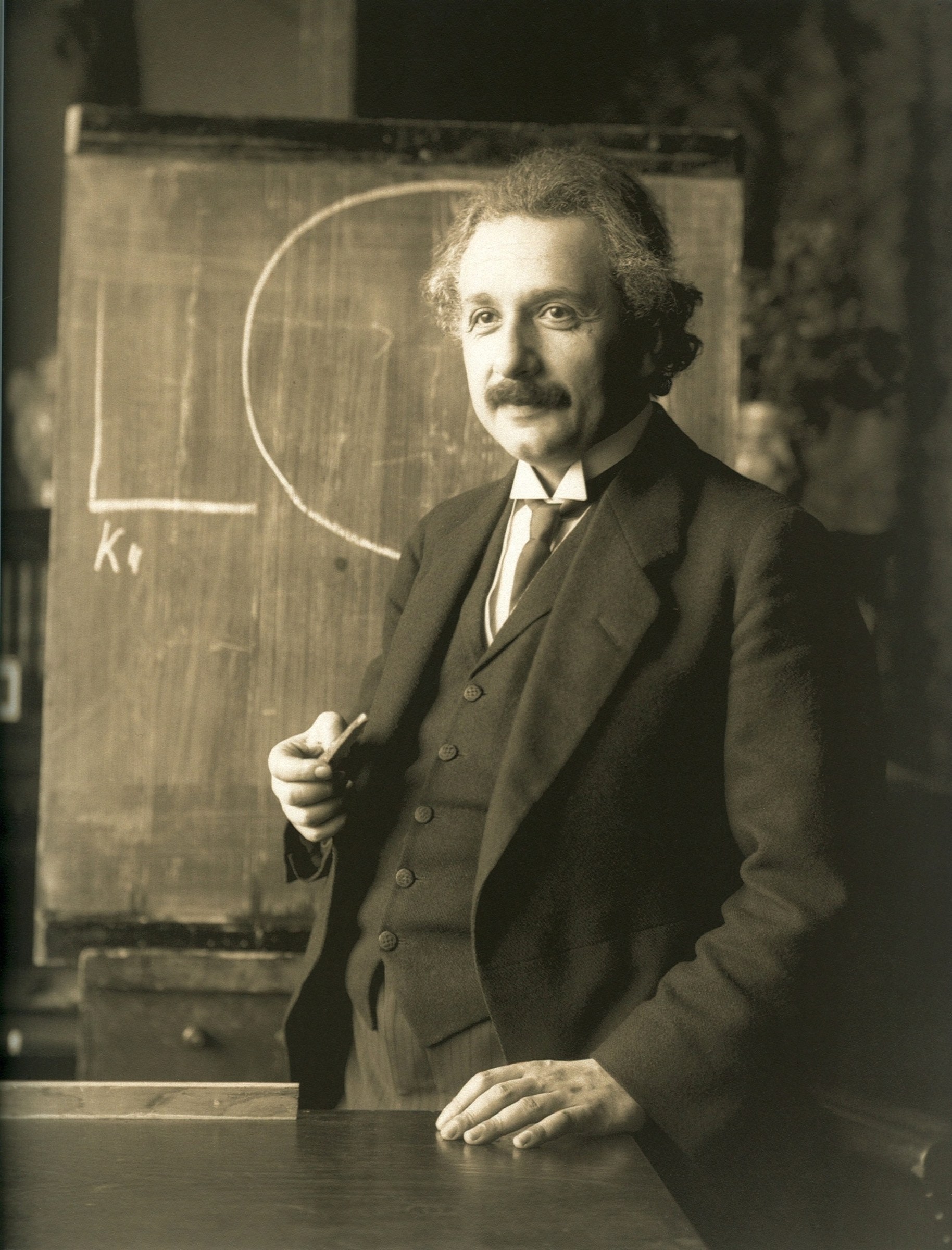 Albert Einstein in Vienna, 1921 — photographic portrait by Ferdinand Schmutzer