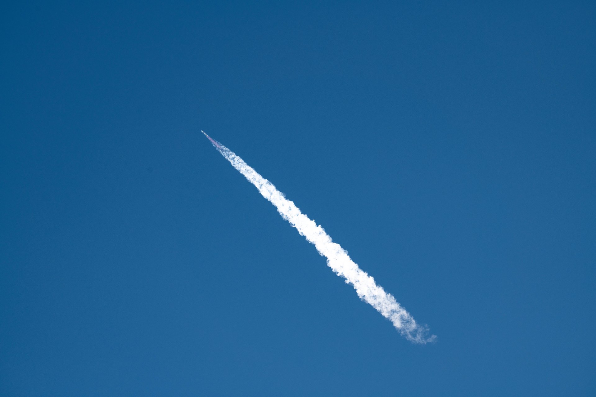Blue Origin's New Glenn rocket launching from Cape Canaveral