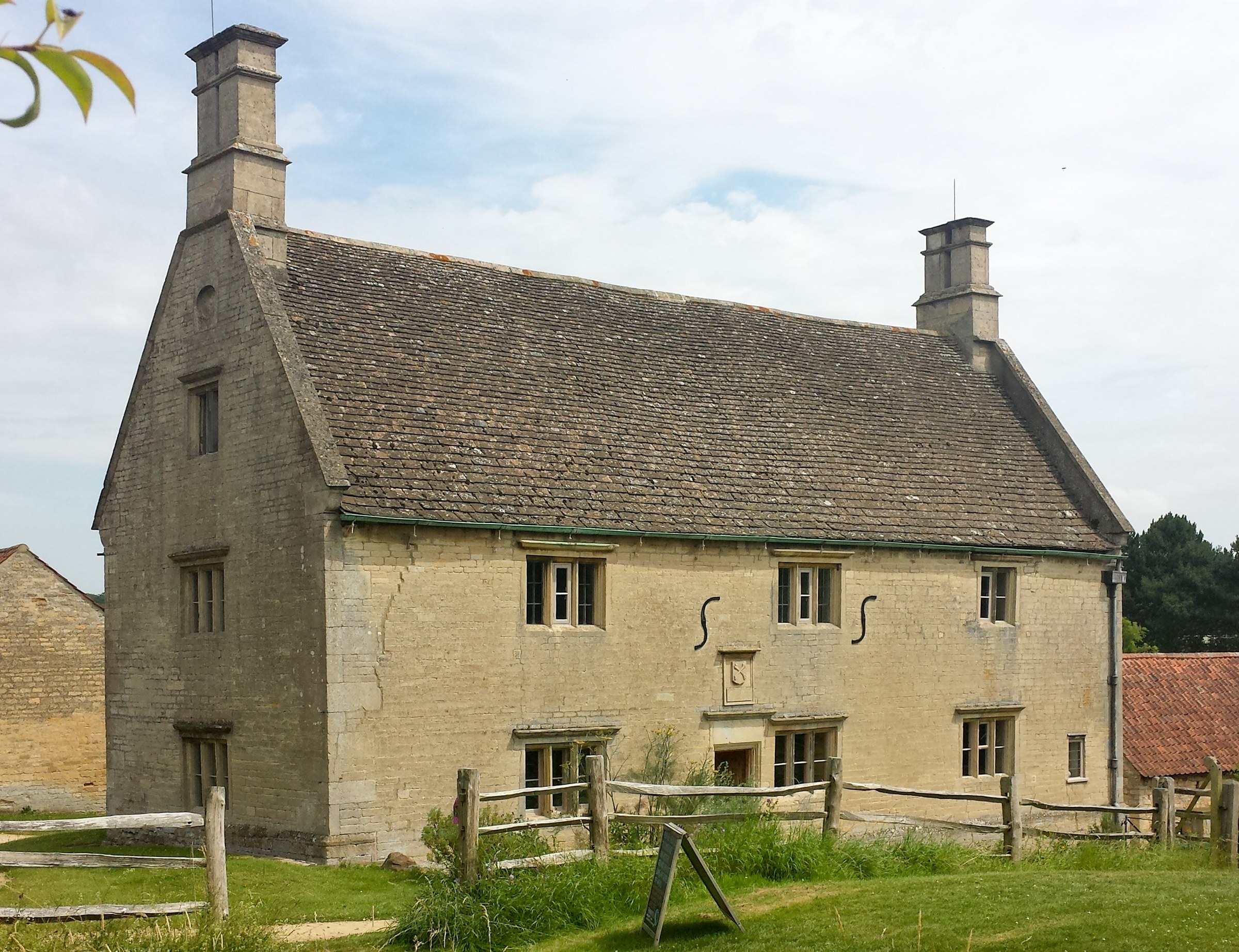 Woolsthorpe Manor in Lincolnshire, the farmhouse where Isaac Newton was born, seen from the west