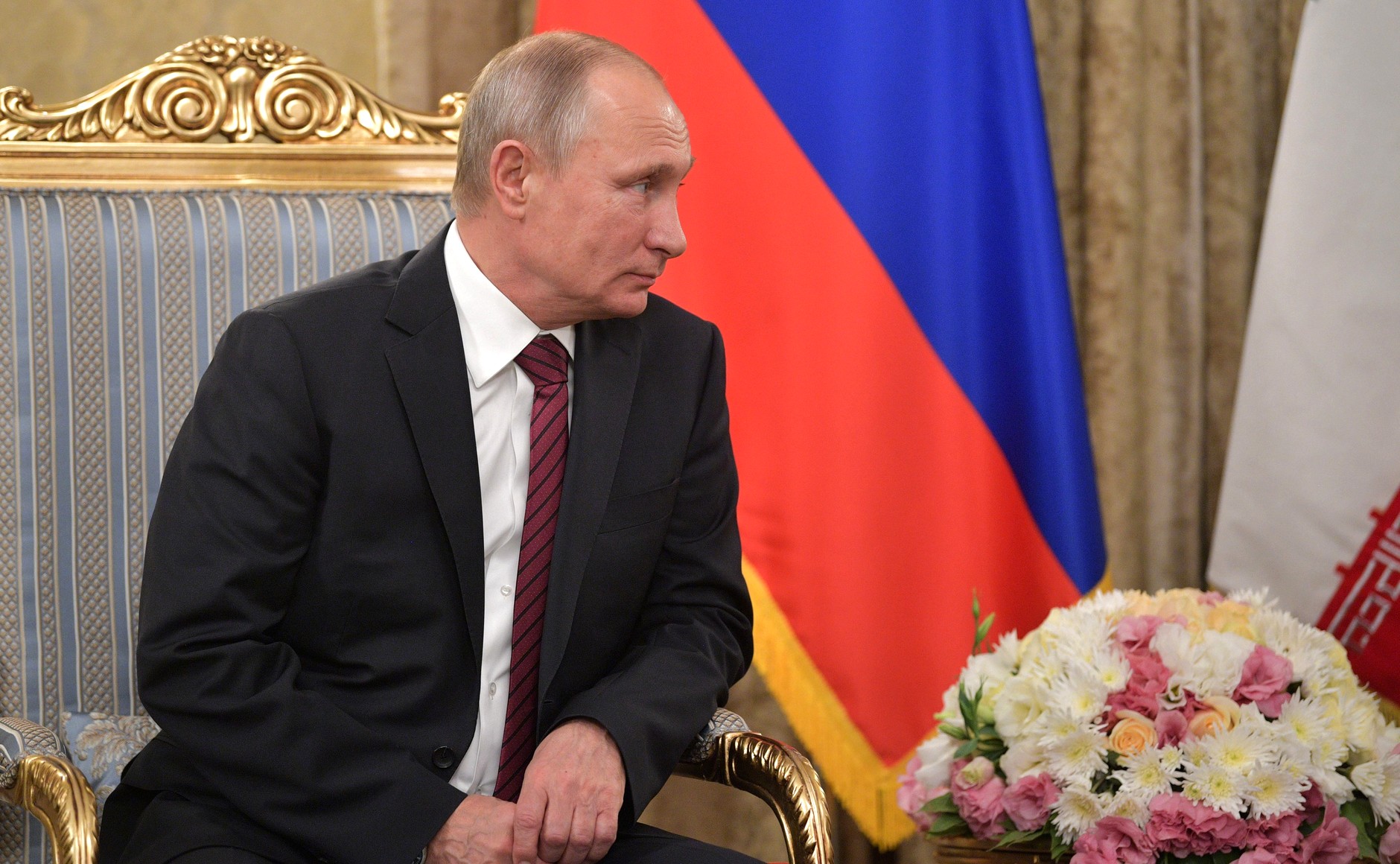 Photograph of Vladimir Putin meeting Iranian President Hassan Rouhani, 1 November 2017