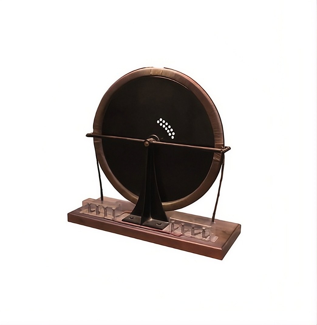 Tesla induction motor with a disk-shaped rotor
